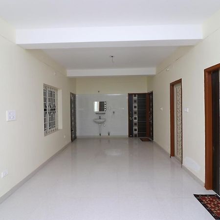 קוטאק Oyo Hotel Ayush Palace מראה חיצוני תמונה