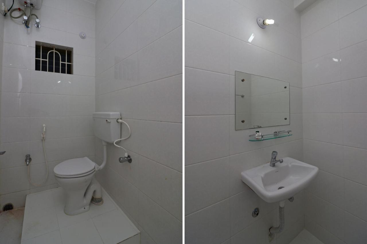 קוטאק Oyo Hotel Ayush Palace מראה חיצוני תמונה