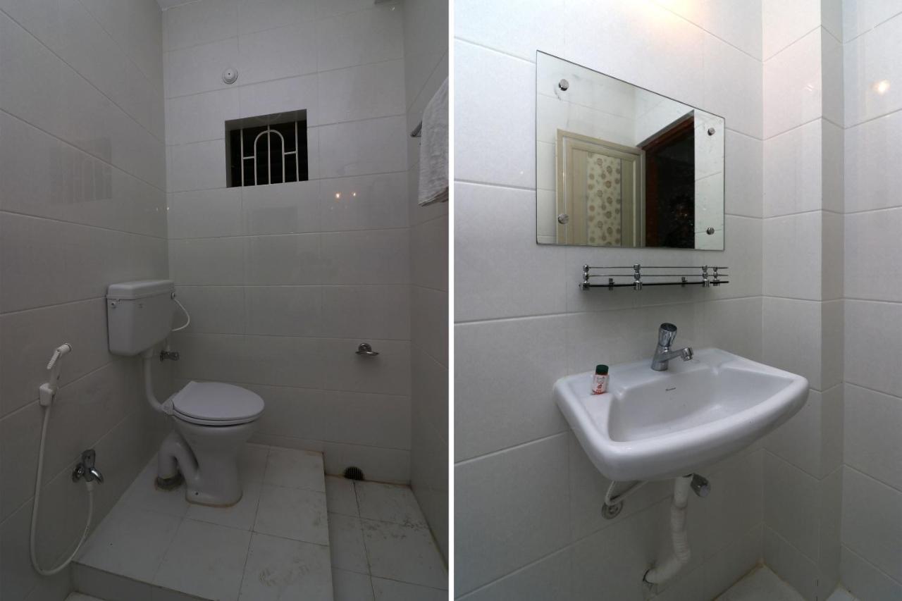 קוטאק Oyo Hotel Ayush Palace מראה חיצוני תמונה